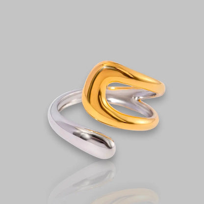 Eleganter Tuva Ring in Gold und Silber, perfekt für jeden Anlass und stilvolles Accessoire für Ihre Sammlung.