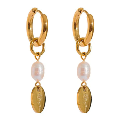 Elegante Ohrringe mit Perlen aus der Pearl Reflection Kollektion für zeitlose Schönheit und modernen Stil.