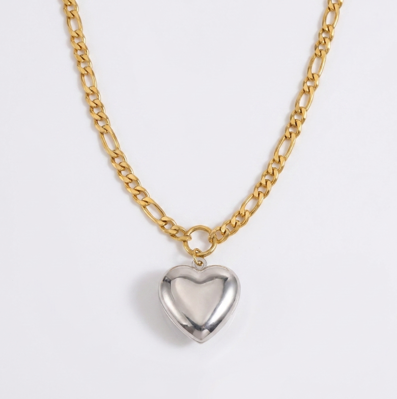 Secret Heart Locket by Glamouroses