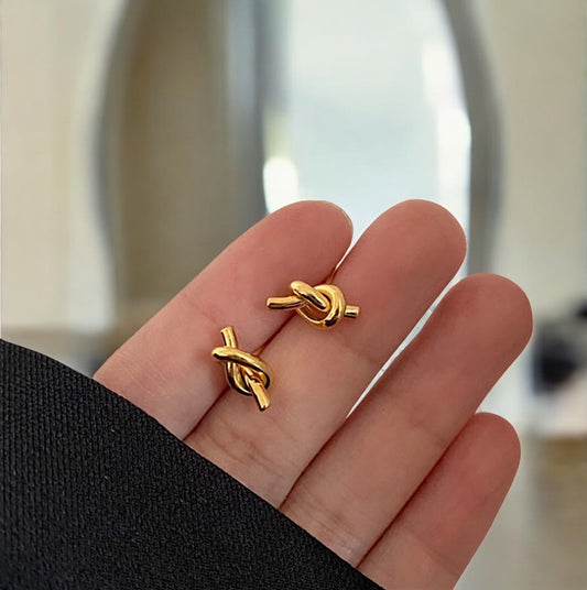 Golden Knot
